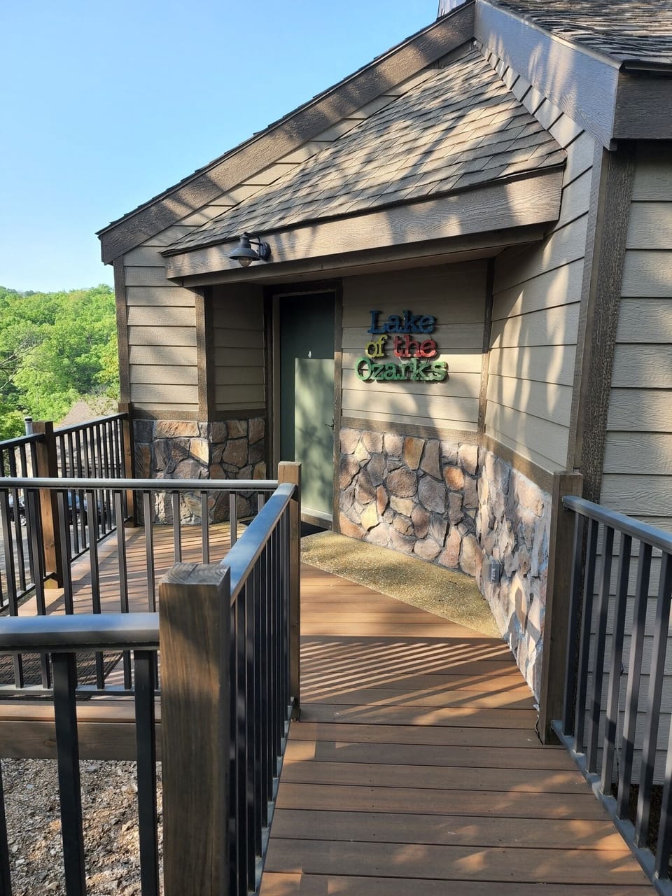 Walk-in entryway
