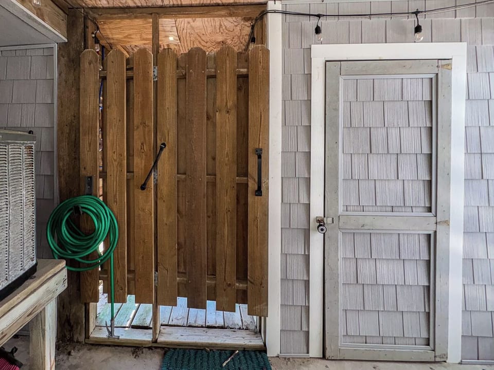 Outdoor Shower 2025