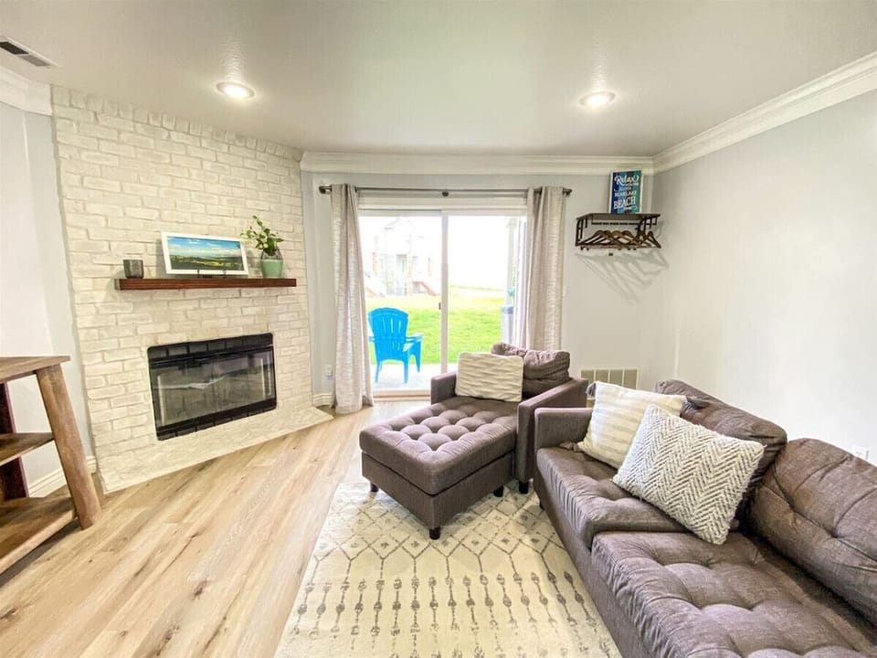 Beautiful updated family room