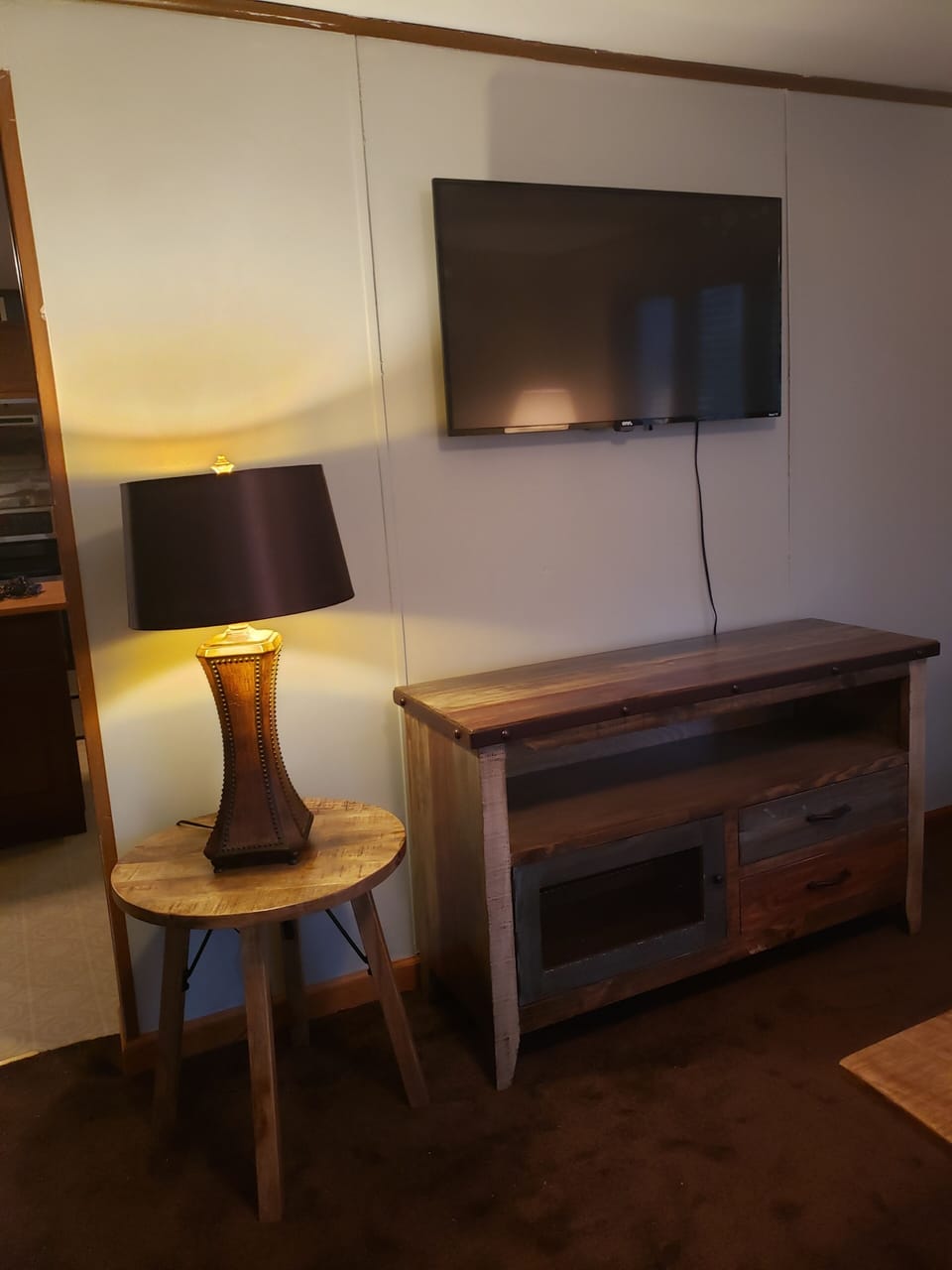 livingroom  smart TV.