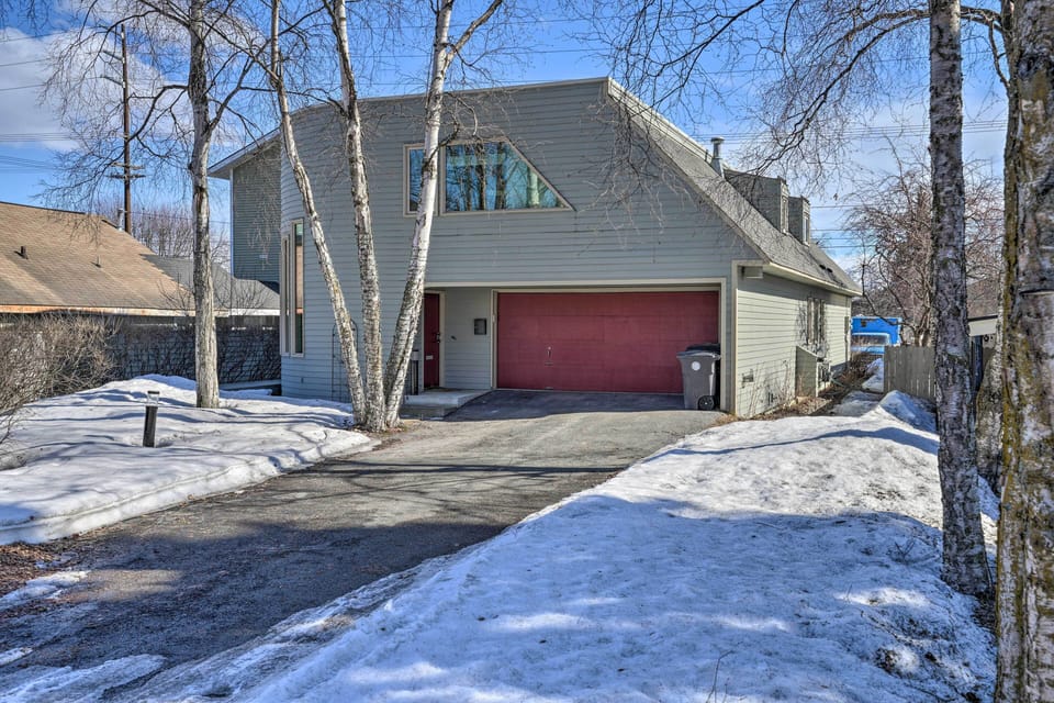 Parking | Driveway (2 Vehicles) | Garage (2 Vehicles) | Street Parking