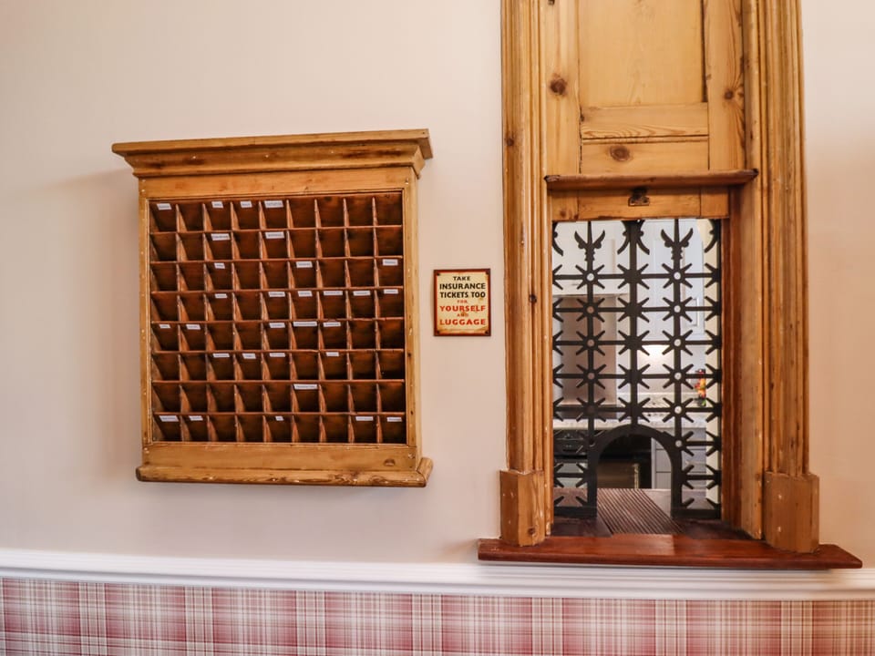 Cottage | Interior