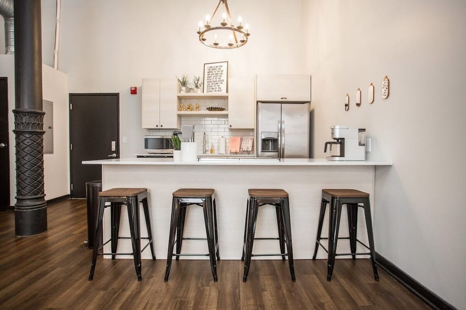 Kitchen area/dining area and bar stools