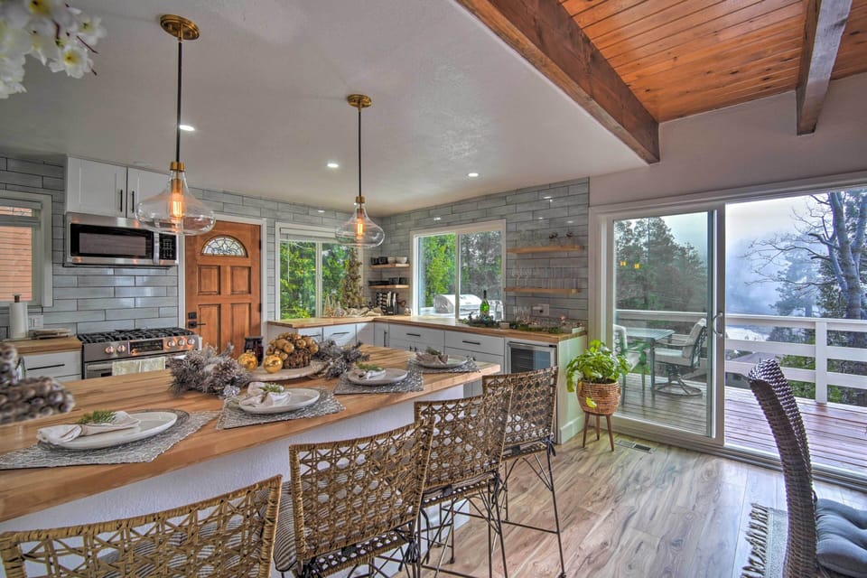 Kitchen | Fully Equipped | Cooking Basics | Dishware & Flatware | 1st Floor