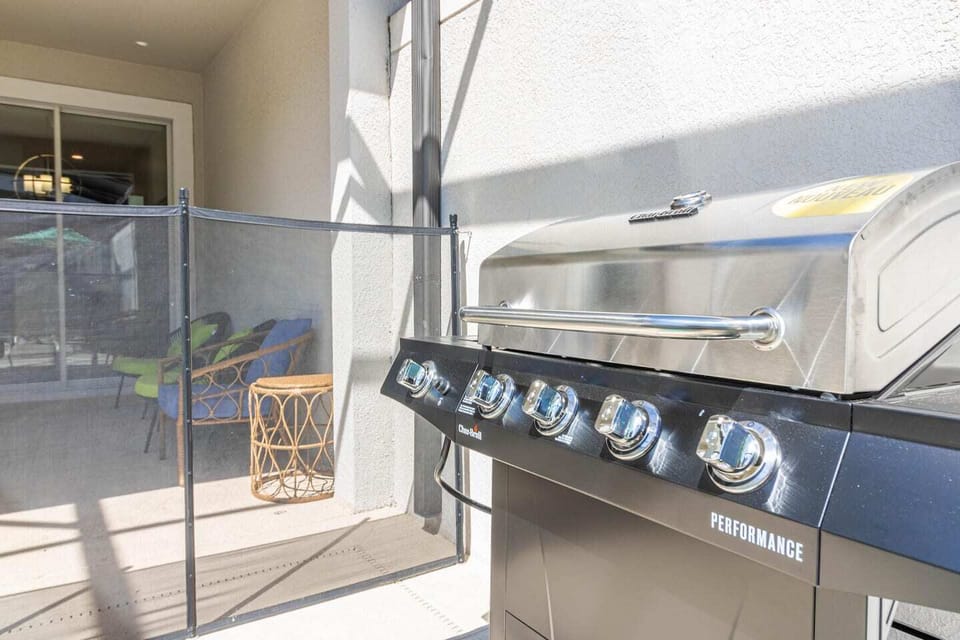 Feel like cooking?  The 5 burner grill can crank out burgers for the whole family really quickly.