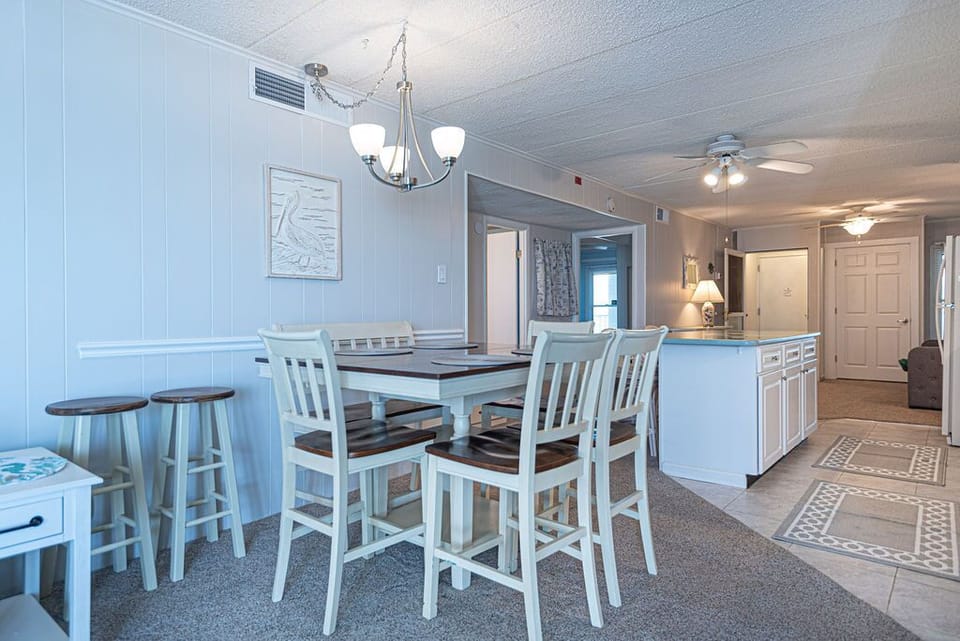 Sea Terrace 1204-Dining Area