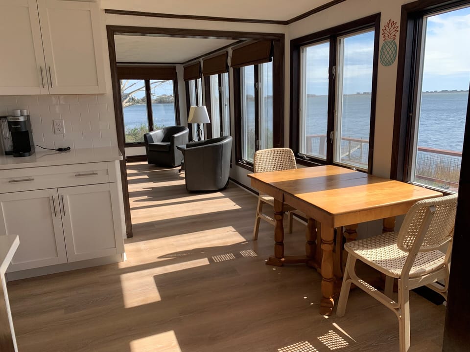 Eat-in kitchen and hallway.
