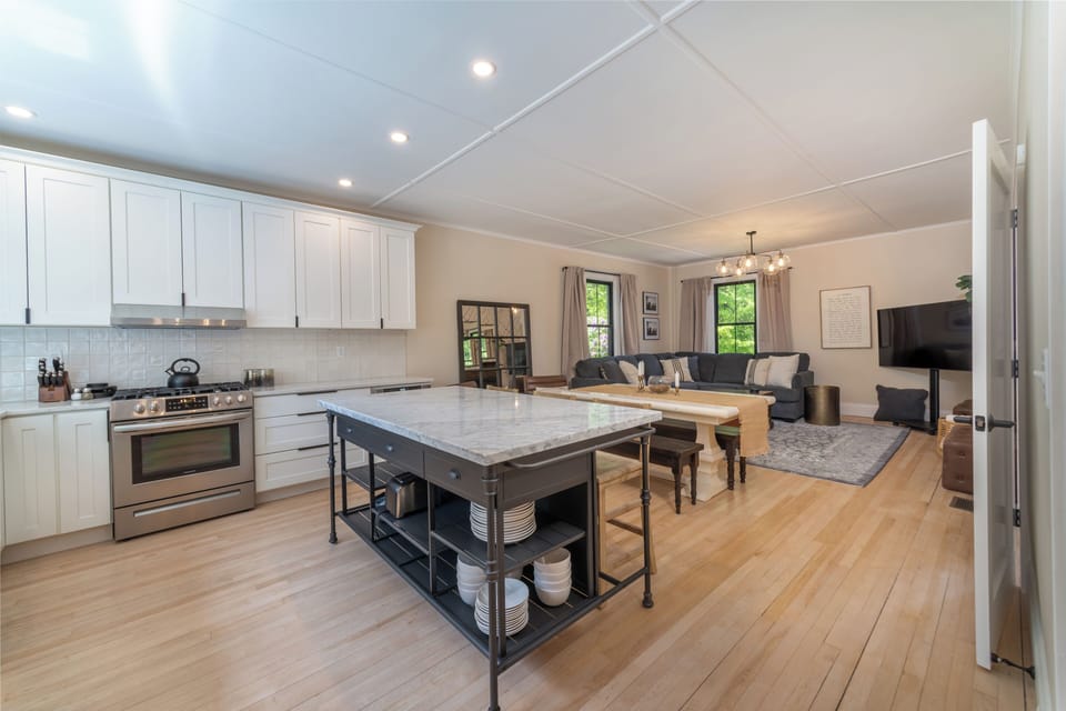 Kitchen with island seating