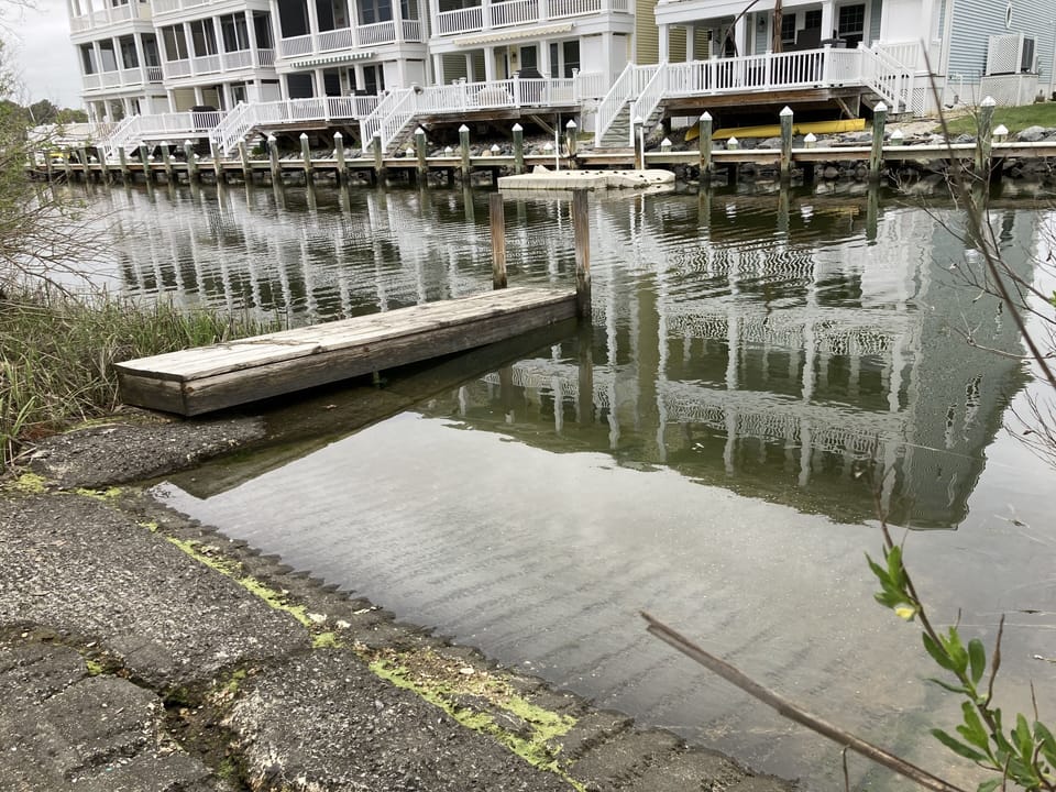 Community boat ramp & dock. Bring your own boat or use our Kayaks.