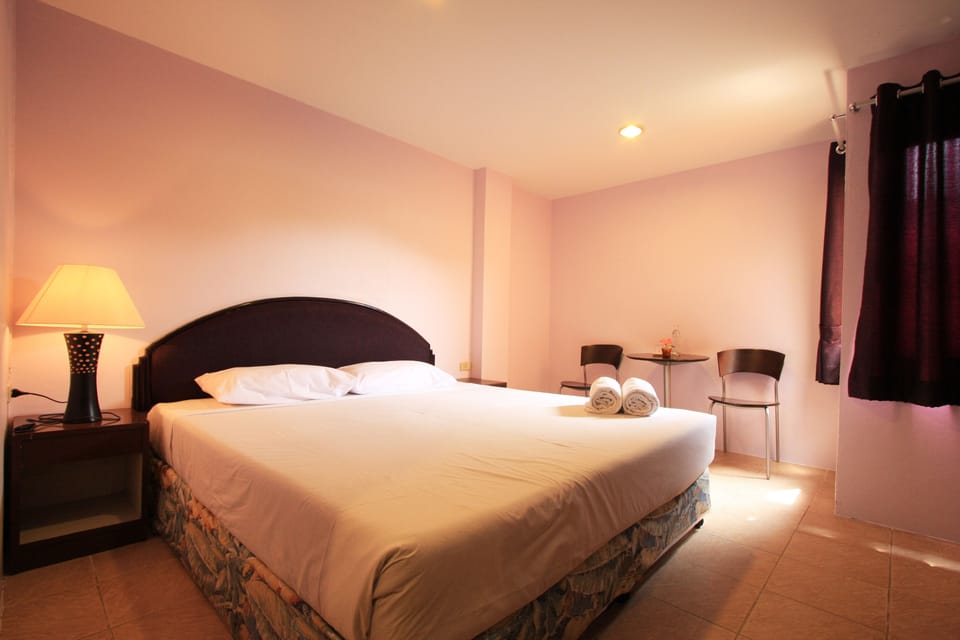 Superior Double or Twin Room | Minibar, free WiFi