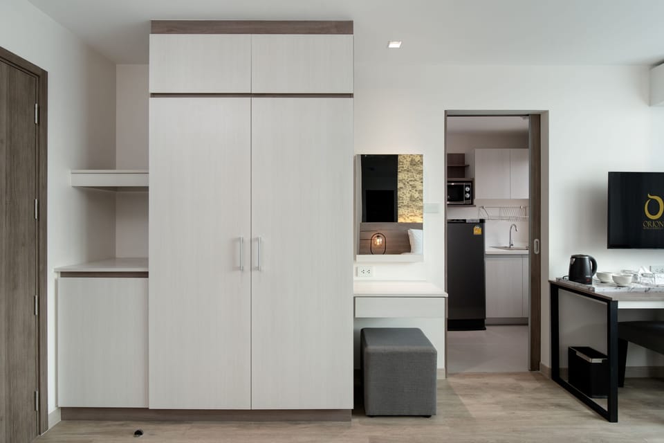 Premier Double Room | Premium bedding, free minibar items, in-room safe, desk