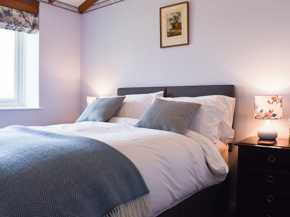 Double bedroom | Little Folly, Winsford