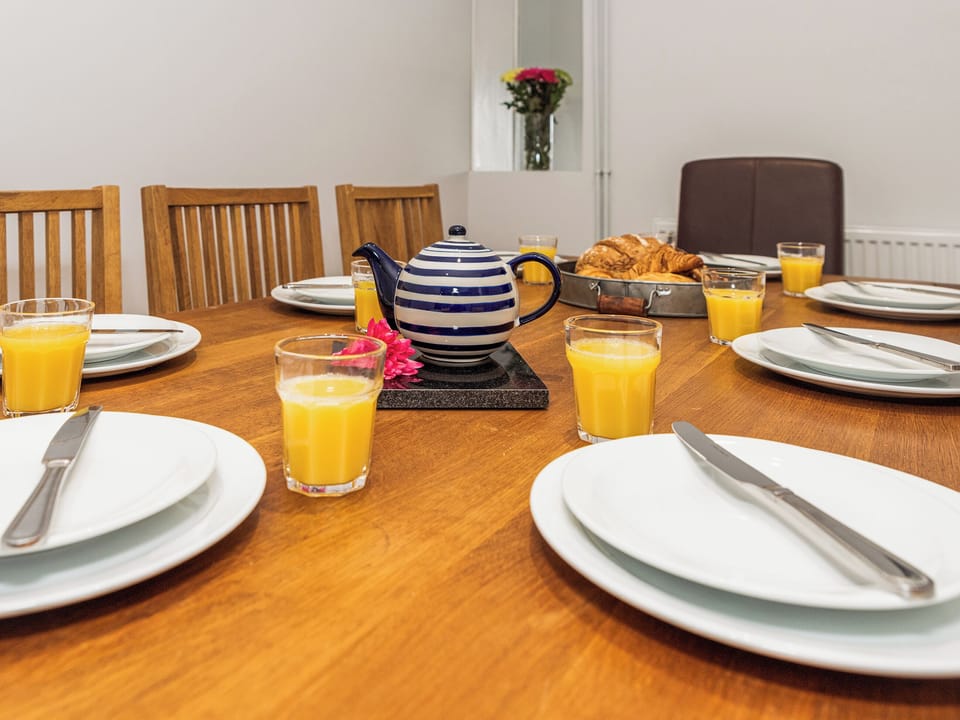 Dining Area | 2 Mount Pleasant - River View Cottages, Looe