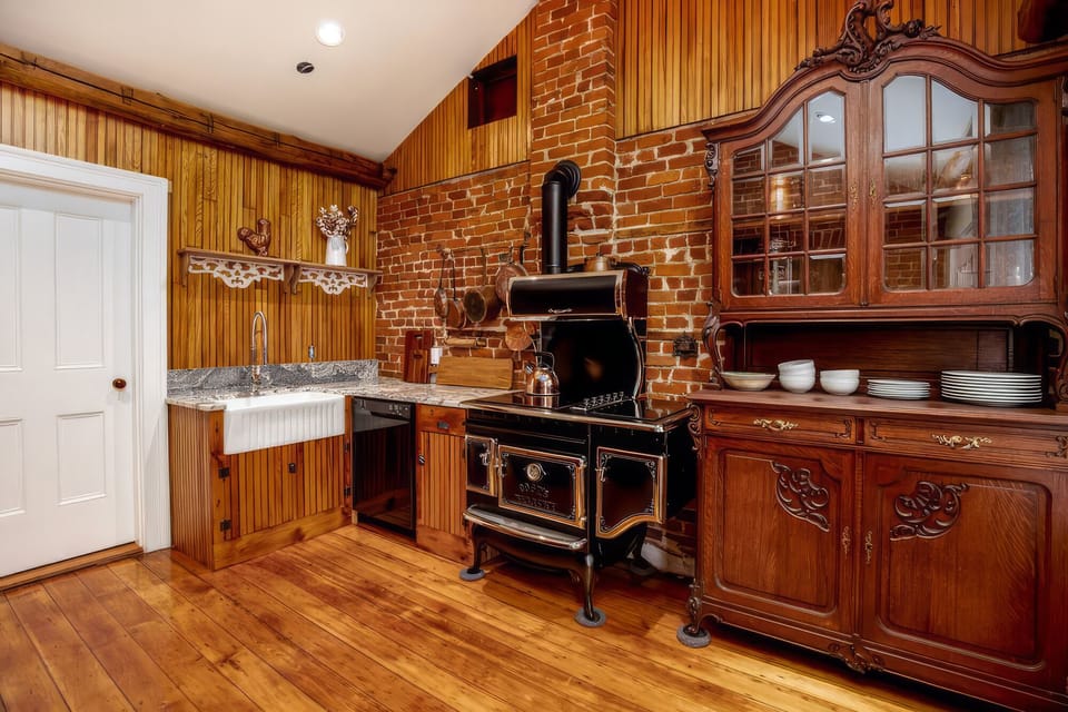 9a70362b-206f-4f9d-be3e-5730295de490-4x