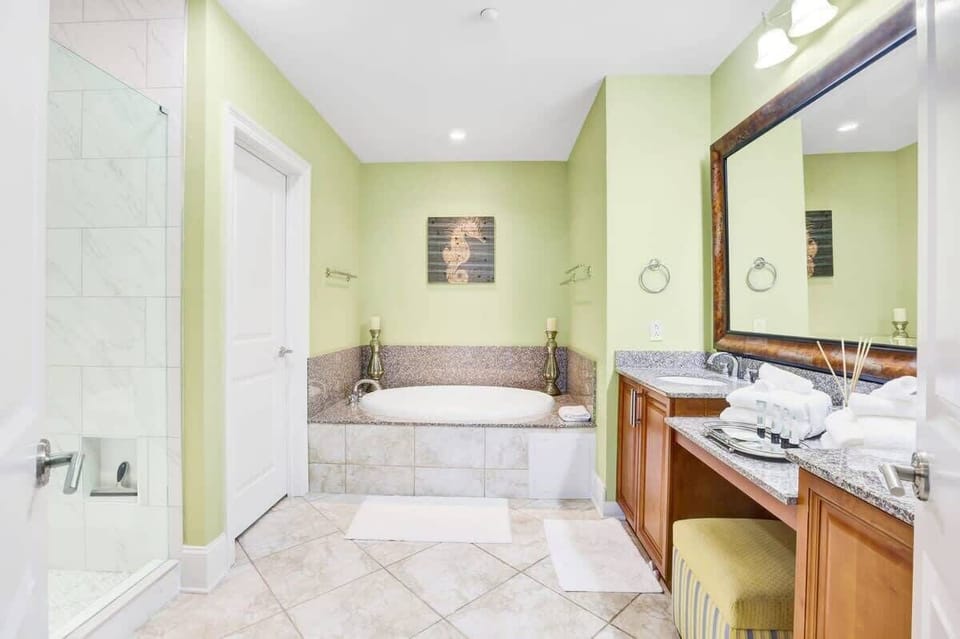 Primary Bath with Soaking Tub