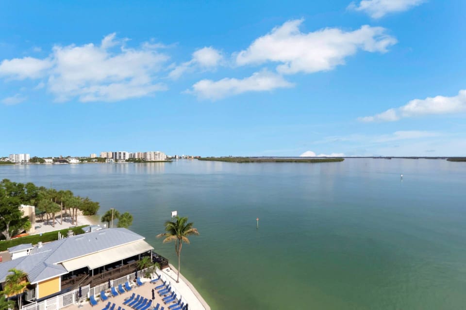 Enjoy dolphins playing in the Bay, sunsets over the Gulf and watching unending water activity from your 7th floor vista..
