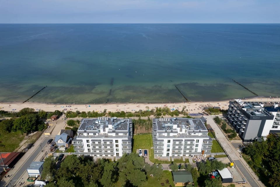 Enjoy easy access to the city's attractions from this well-located building. 