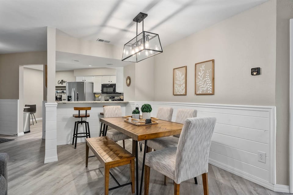 Dining table with seating for six.