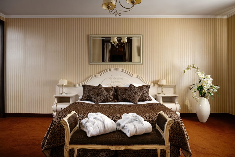 Exclusive Studio Suite | Hypo-allergenic bedding, desk, soundproofing, WiFi
