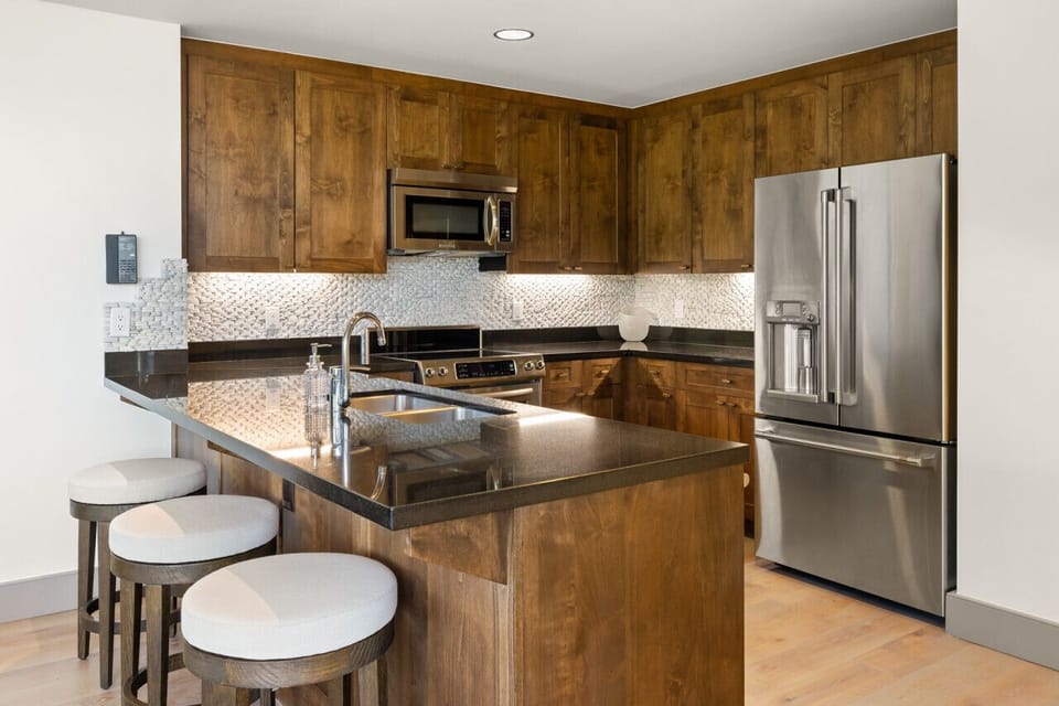 fully stocked kitchen
