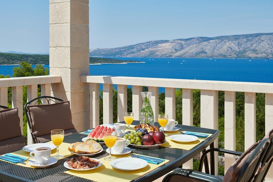 Villa Martina - terrace with a sea view.