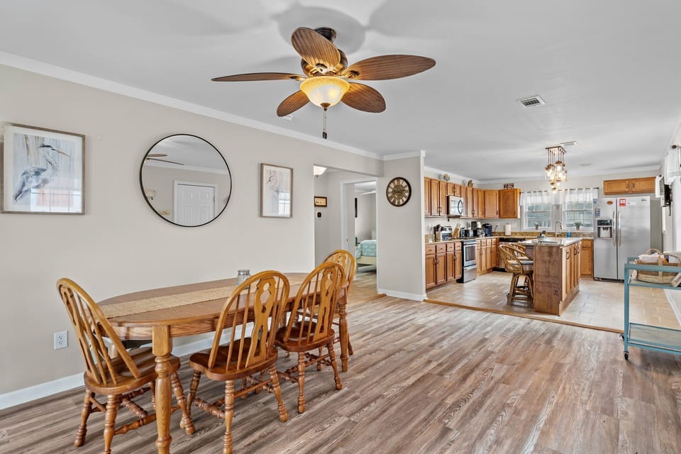 Open Floor Plan - Dining Room and large Kitchen 