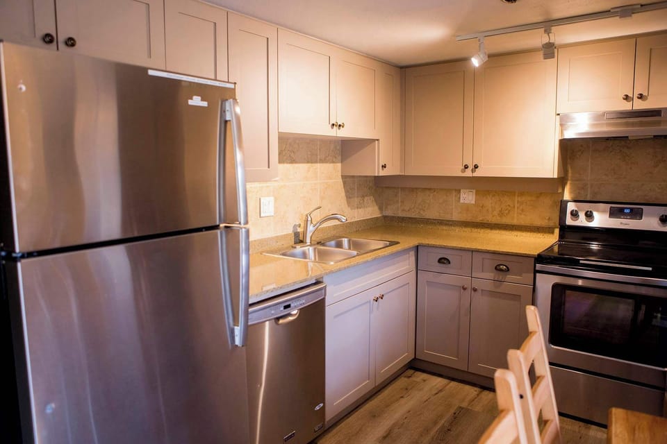 Full Size Kitchen