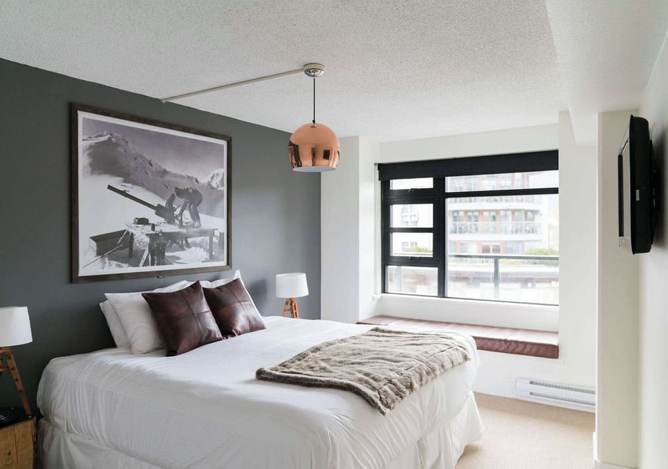 207 Bedroom 2
