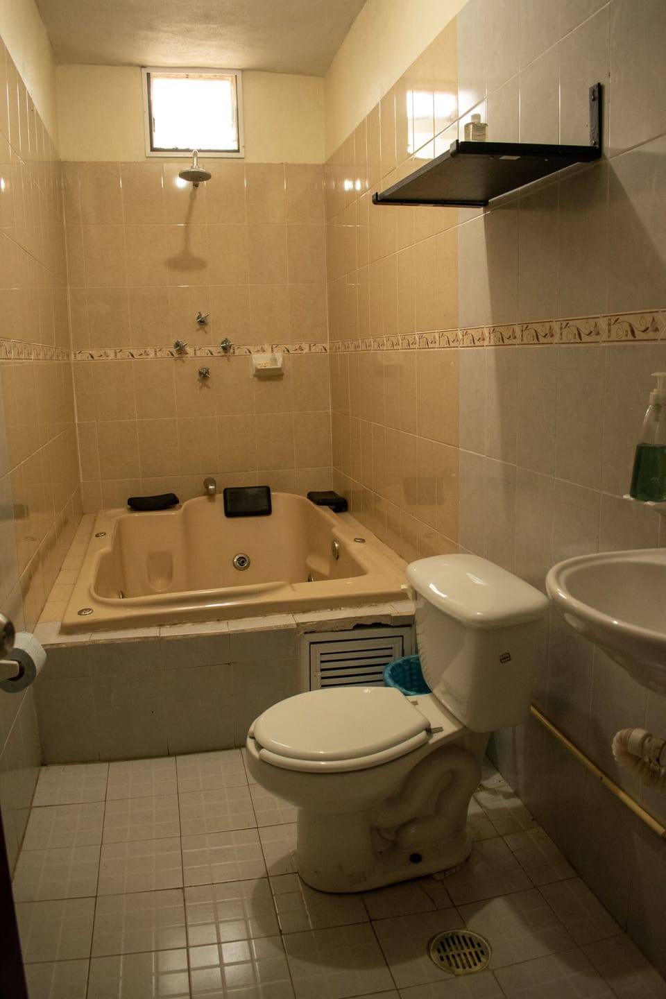Junior Room, 3 Bedrooms (Hugo) | Bathroom | Shower