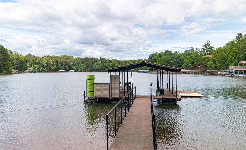 The dock is at your disposal with deep water, Lily pad, 3 kayaks & boat slip.