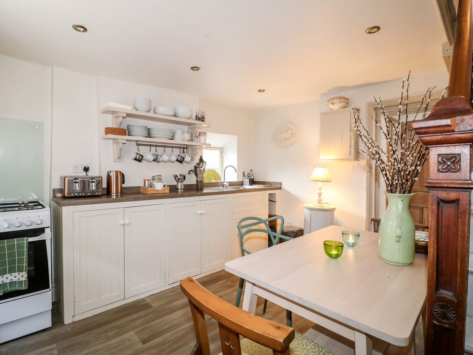 Cottage | Interior