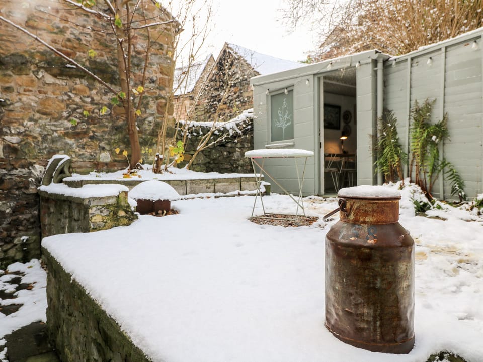 Cottage | Interior