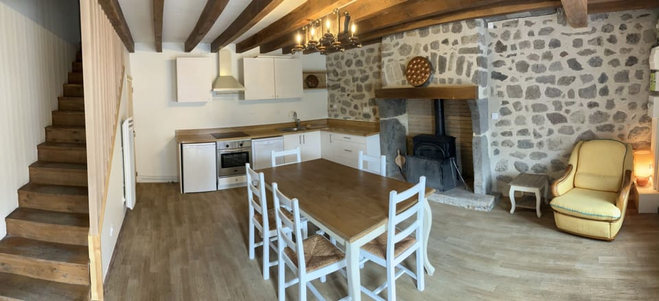 House, Ensuite, Mountain View | Private kitchen | Highchair