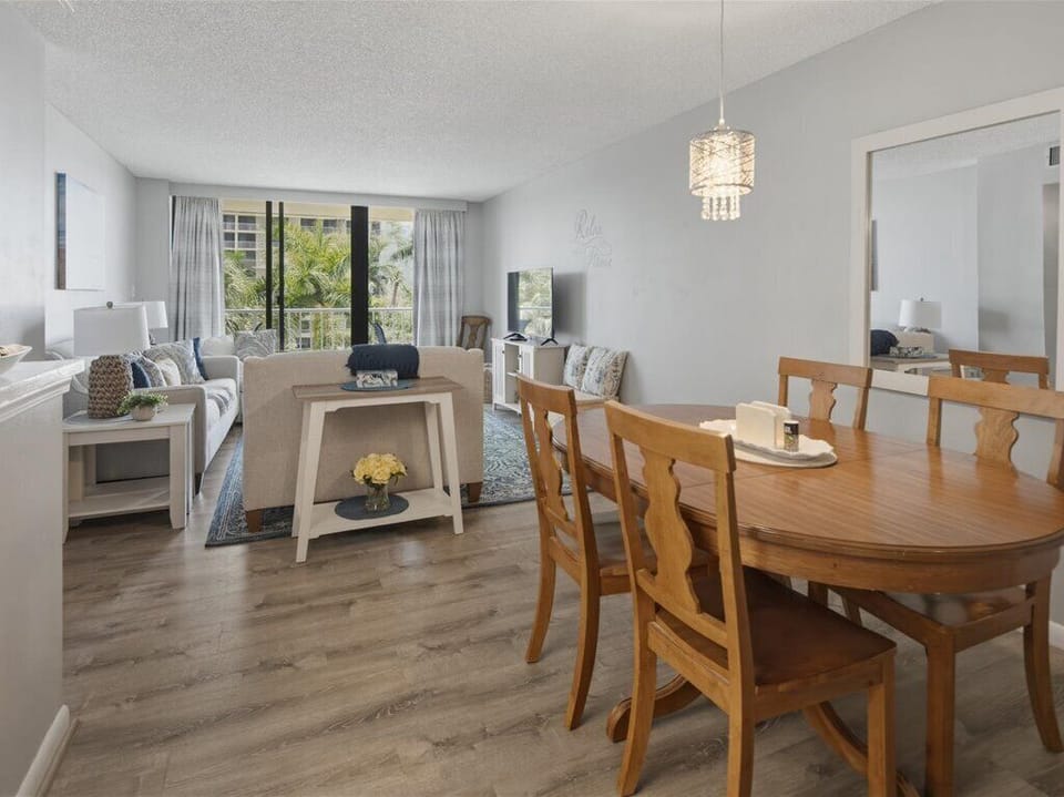 Dining & Living Area