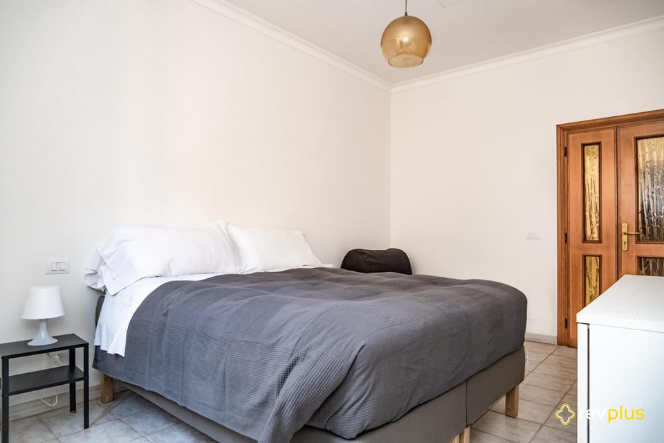 2 bedrooms, WiFi (free), bed sheets