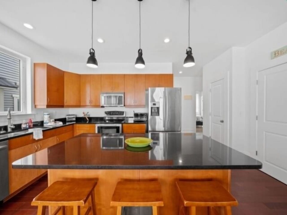 Townhome, 3 Bedrooms | Private kitchen | Fridge, oven, coffee/tea maker, toaster