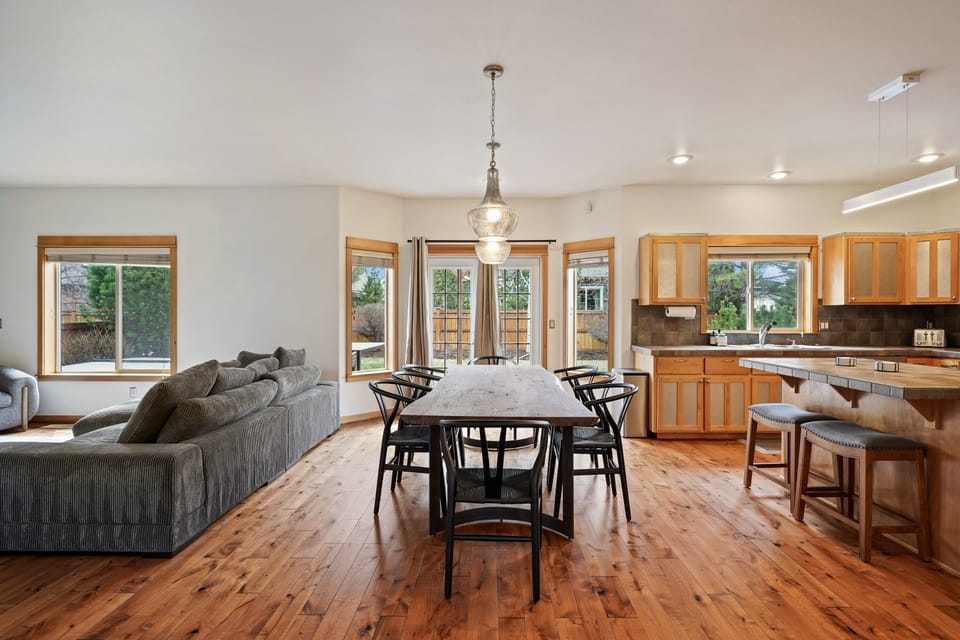 House, 4 Bedrooms | Interior