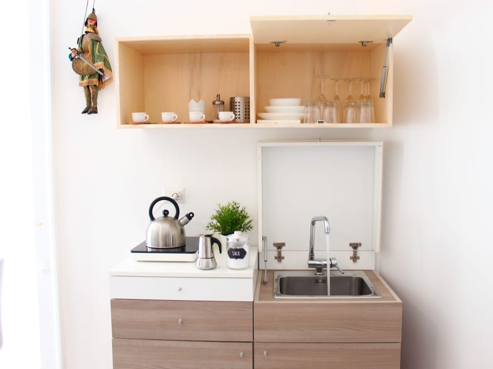 Superior Double Room, 1 Bedroom | Private kitchen | Mini-fridge, microwave, stovetop, coffee/tea maker