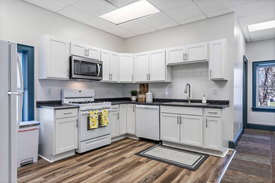 Fully stocked kitchen