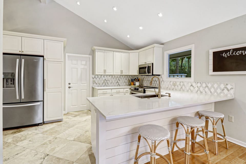 48 Willow Oak Rd W - Kitchen