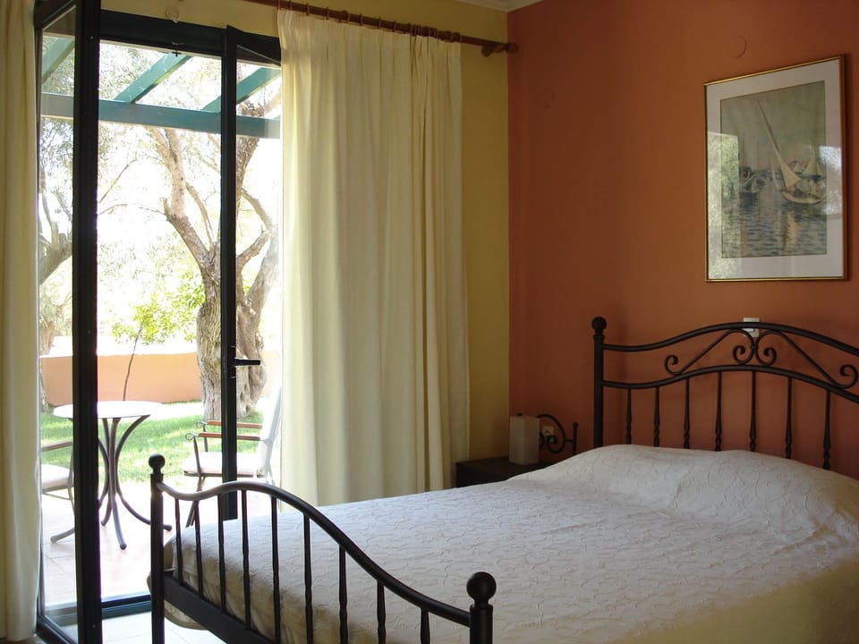 Ionian Breeze Studios Bed and Breakfast in Lefkada