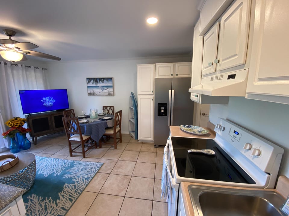 Cook all of your meals in this full kitchen!