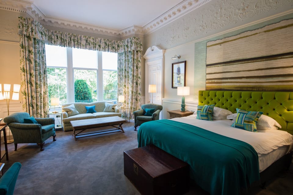 Junior Suite | Egyptian cotton sheets, premium bedding, in-room safe, desk