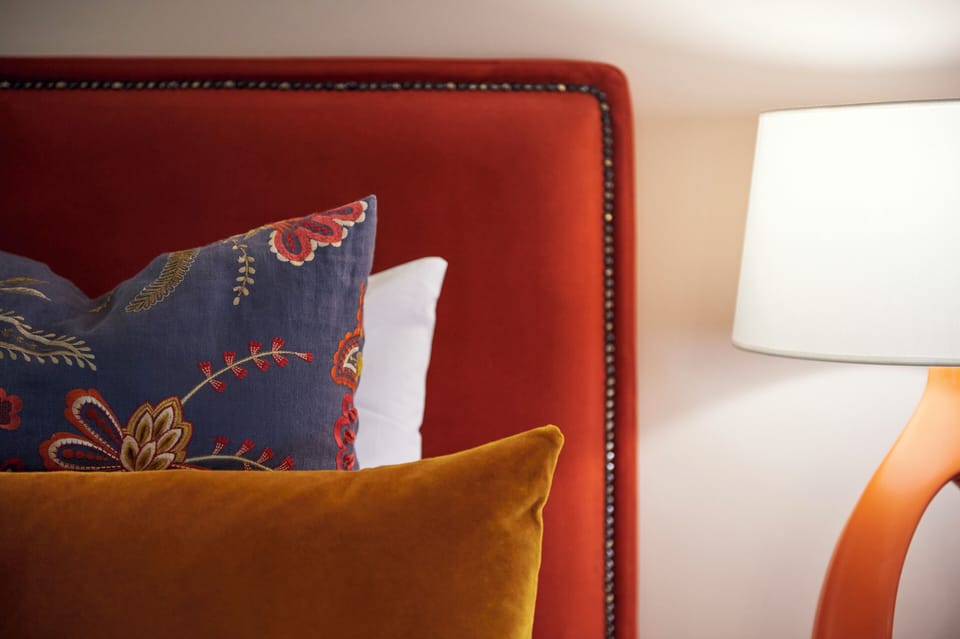 Junior Suite | Egyptian cotton sheets, premium bedding, desk, blackout drapes