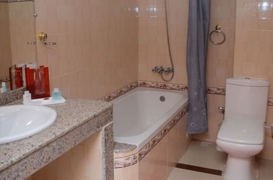 Shower, free toiletries, hair dryer (on request), towels