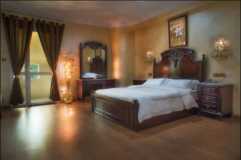 Standard Double Room | Premium bedding, minibar, desk, cribs (free)