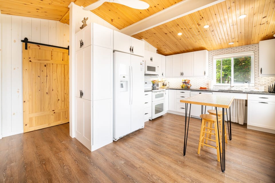Kitchen - roll under sink, ADA compliant fridge with filtered water and ice maker