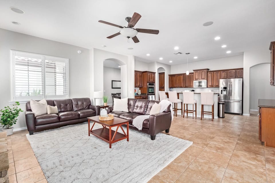 Open floorplan - View as entering from patio