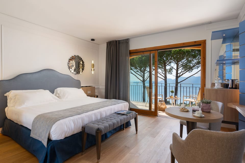 Executive Room, 1 Queen Bed, Terrace, Sea View (Fantastica Mare) | Frette Italian sheets, premium bedding, down comforters