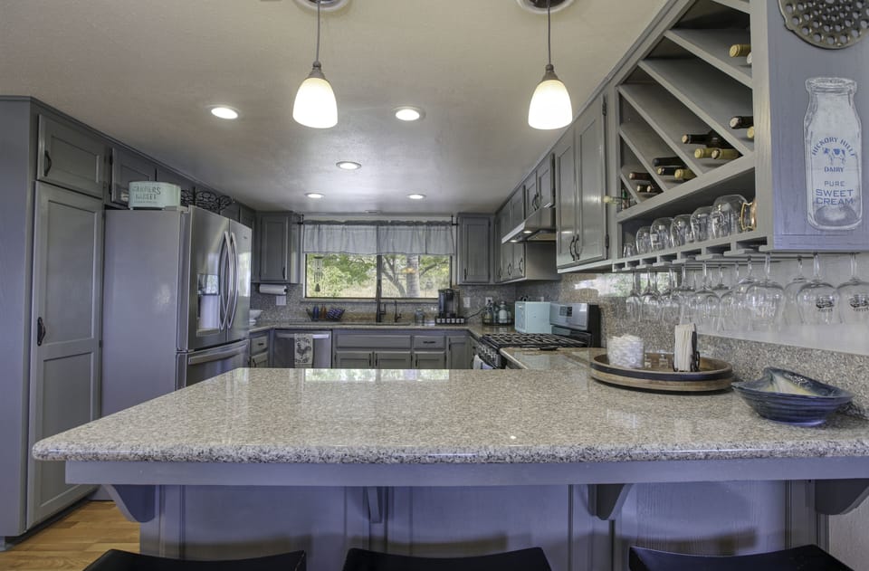 Fully stocked kitchen. everything you need to cook & serve even spices & baggies
